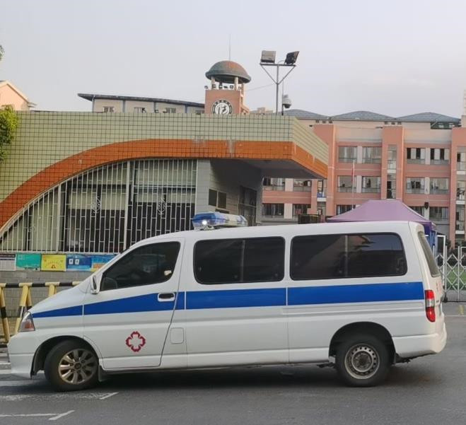 肃北救护车出租护送骨折病人一公里多少钱